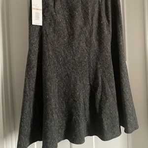 🎀WOMEN SKIRT NEW WITH TAGS🎀